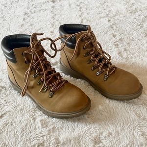 ESPRIT Gladys Construction Boots Size 7